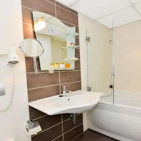 Art Plaza Hotel
