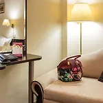 Art Plaza Hotel 4*