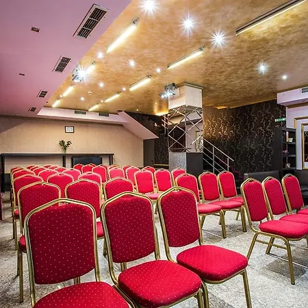 Hotel Art Plaza 4*