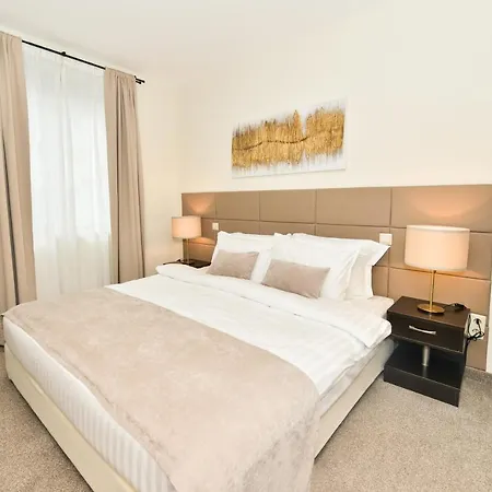 Art Plaza Hotel