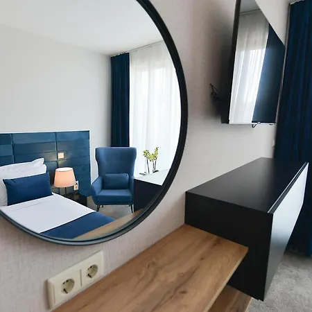 Hotel Art Plaza 4*