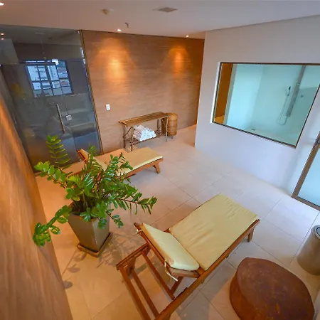 Art Plaza Hotel 4*